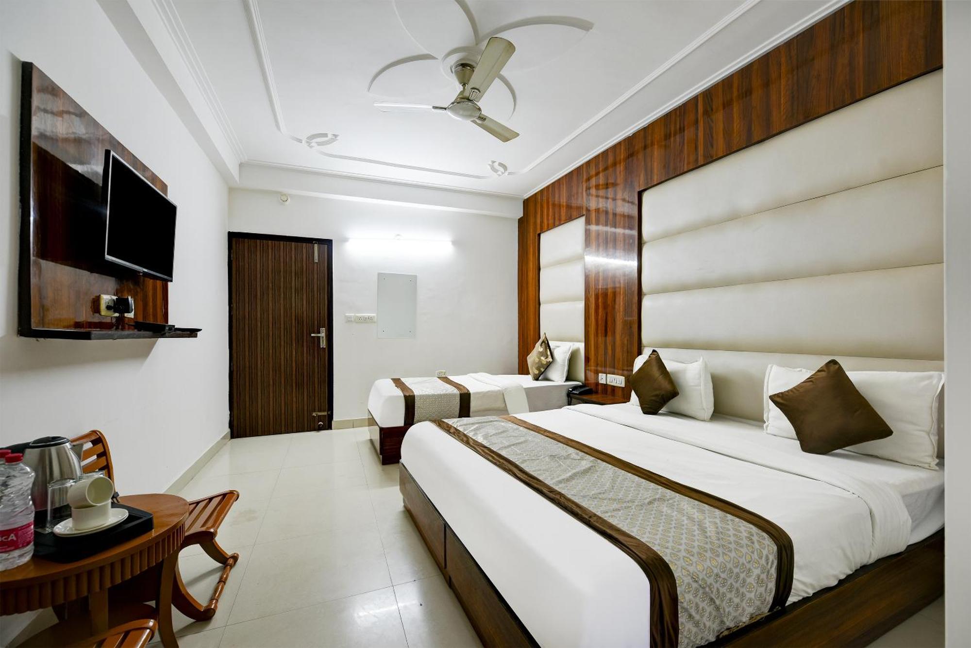 Airport Hotel Kiara - New Delhi Airport Dış mekan fotoğraf