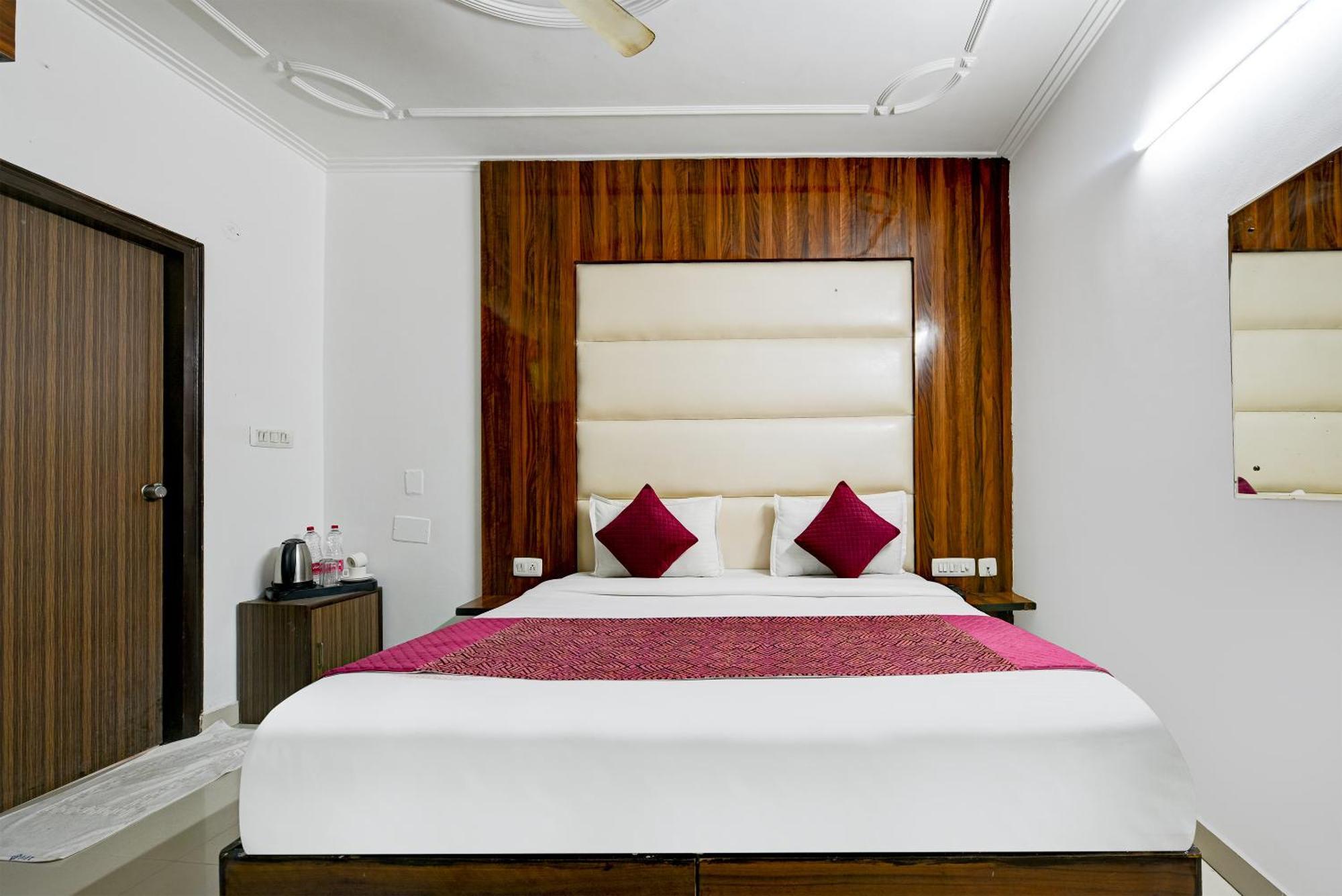 Airport Hotel Kiara - New Delhi Airport Dış mekan fotoğraf